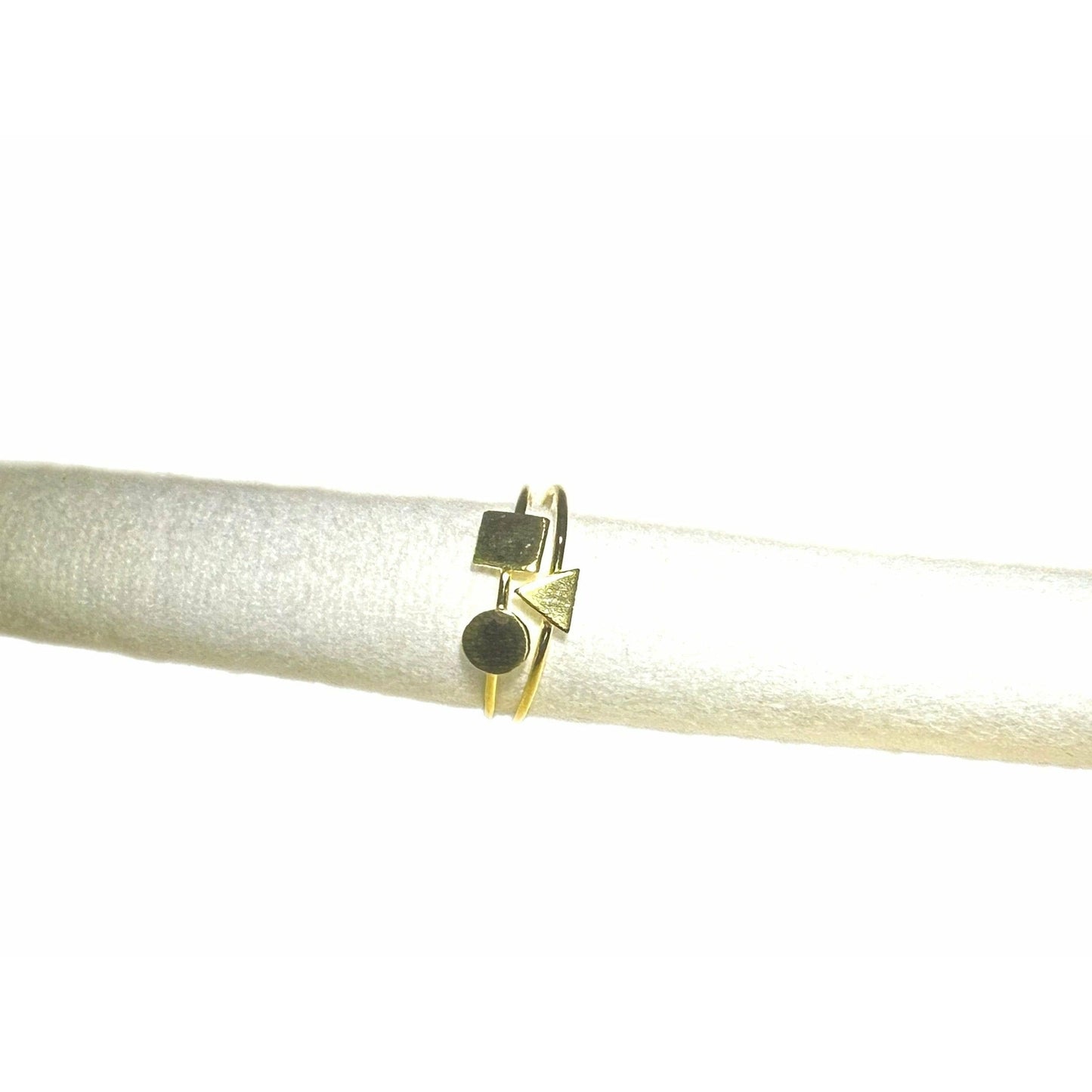 Lulyia ring