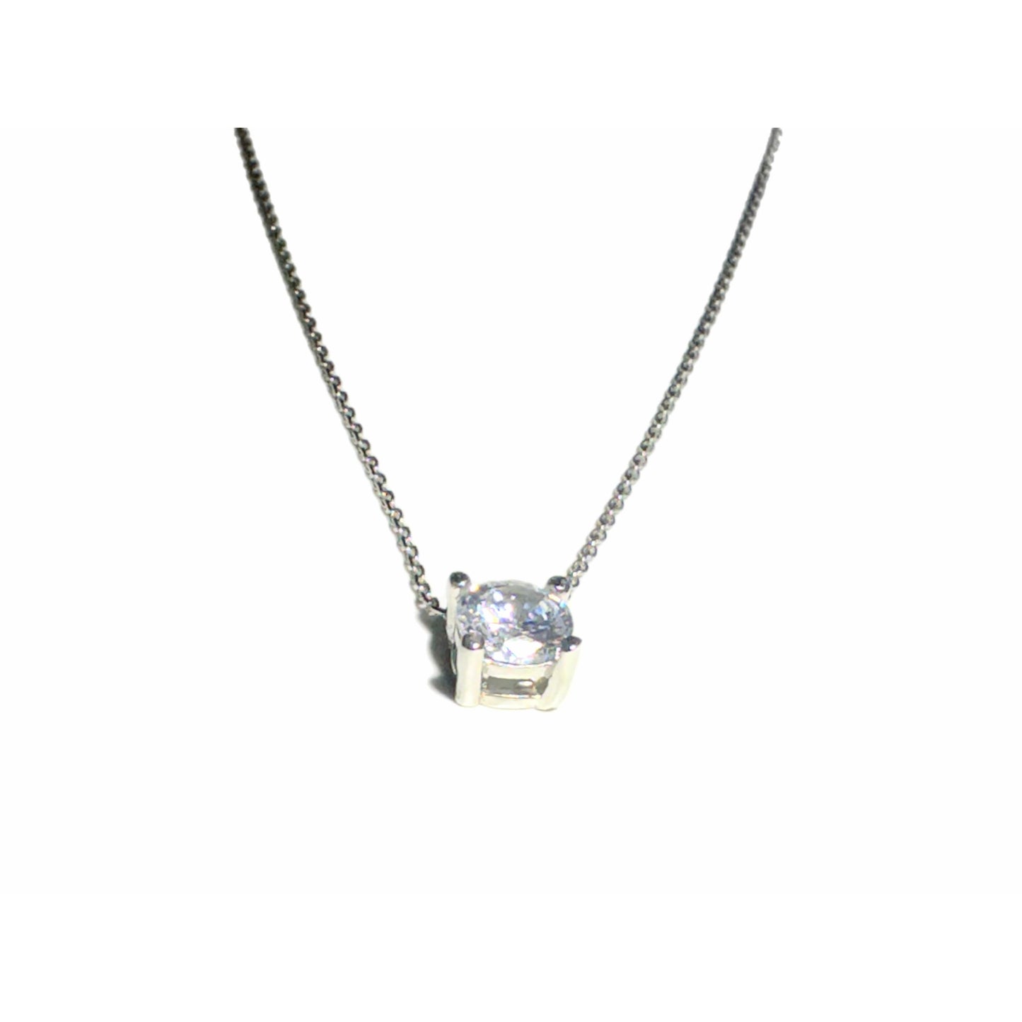 Shiny drop necklace